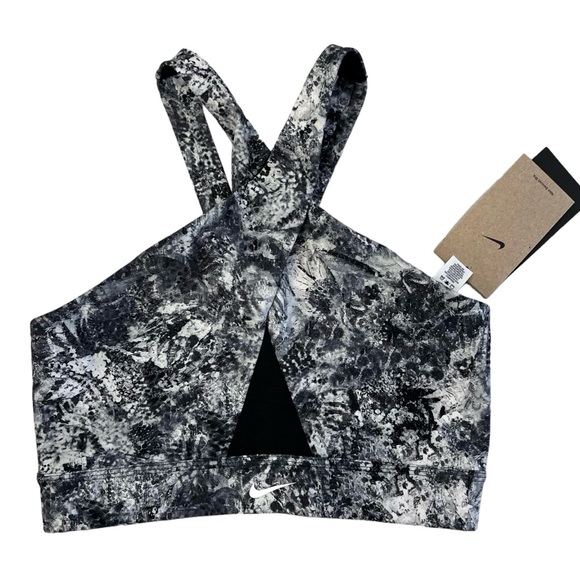 NWT* Nike Swoosh Wrap Women Medium Support Printed Sports Bra Medium Black/White - Picture 3 of 7
